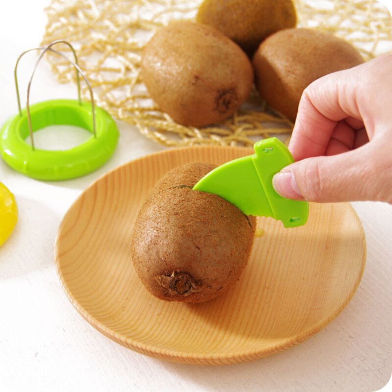 Kiwi Cutter Creative Fruit Peeler